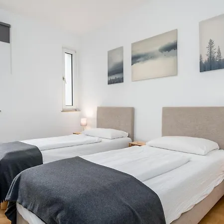 Lofts - Gehobene Monteurwohnung Fuer 4 - Naehe Uni, Klinikum, Industriepark Mittelfeld Kassel